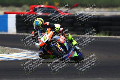 media/Jun-07-2025-TrackDaz (Sat) [[4413525952]]/A Group/1pm (Turn 1)/